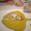 Breathable Leaf - Shaped Pet Mat for Dogs and Cats - DreammyDoggie